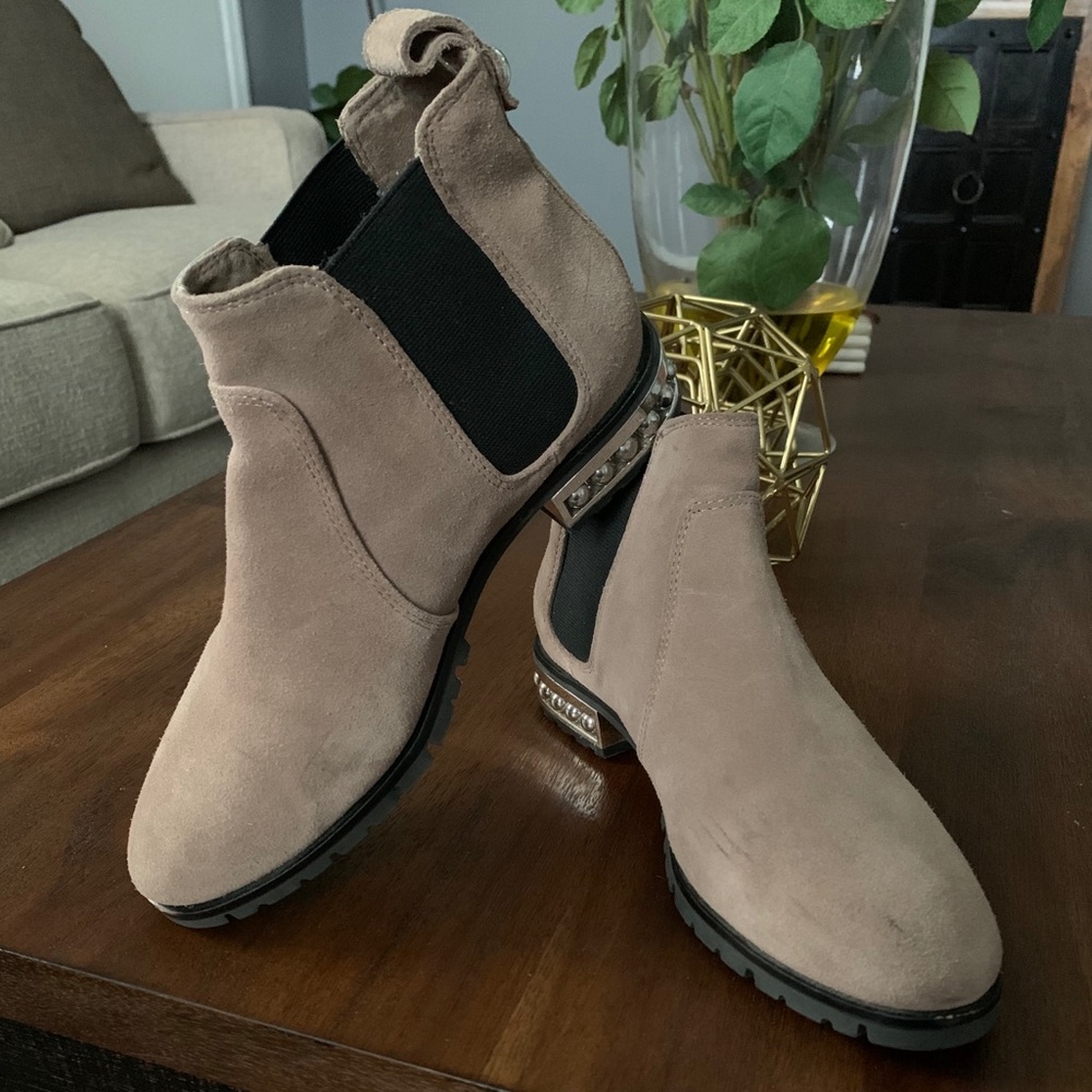 Karl Lagerfield Saxe suede booties.